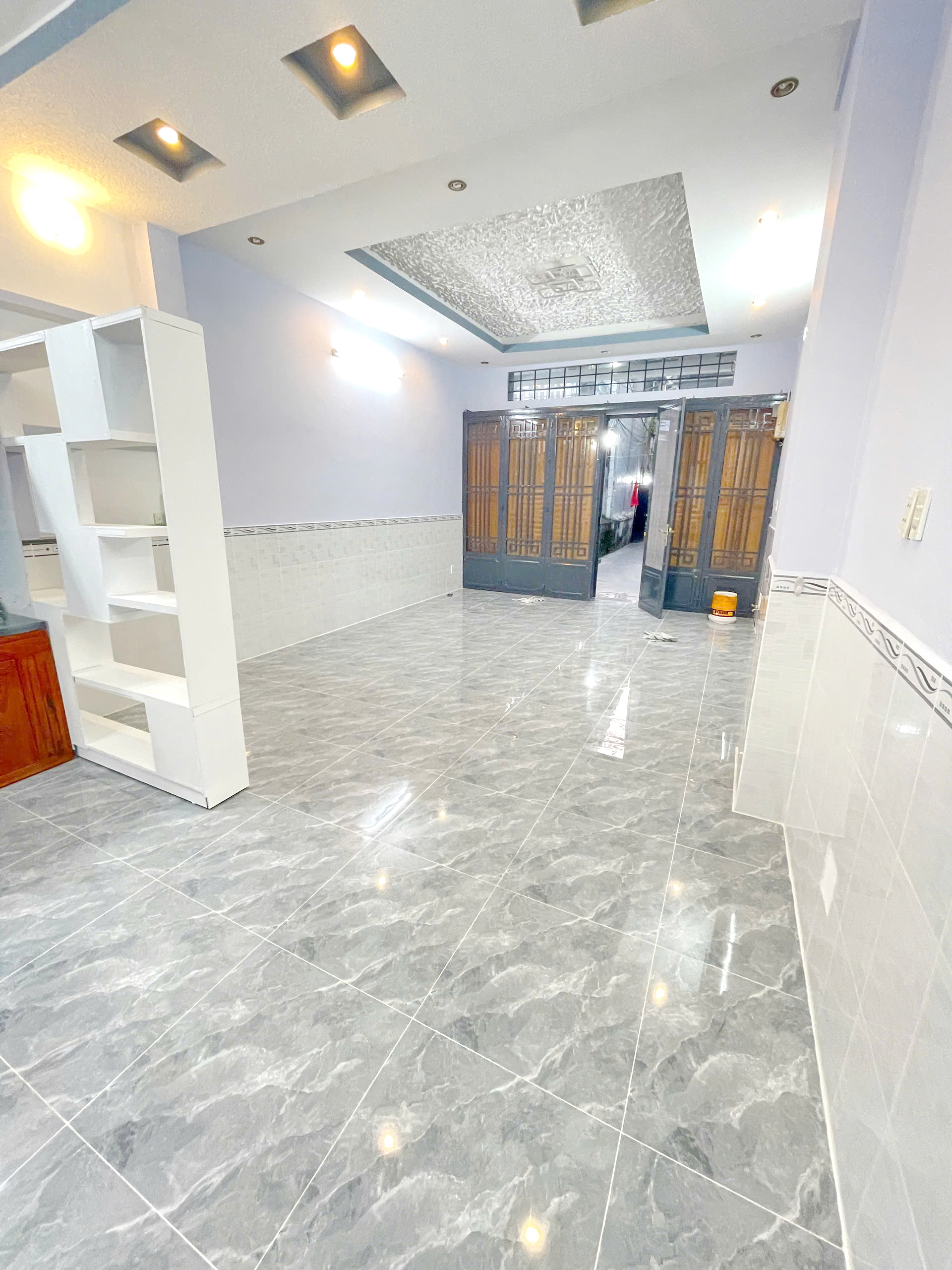 Bán nhà mới 1 lầu (4.5x15m - NH 6.5m) gần HXH đường Âu Dương Lân P.3 Quận 8